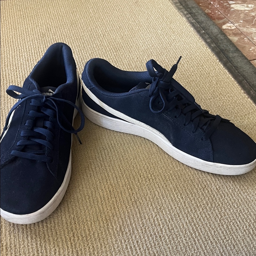 PUMA Men's Dark Blue and White Sneakers - Picture 2 of 7